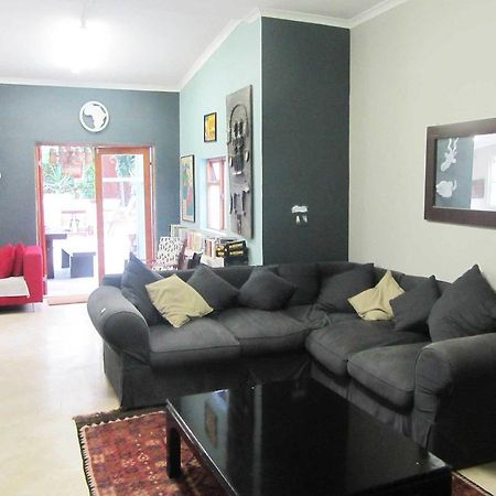 ออบเซอวาทอรี แบ๊คแพคเกอร์ Hostel เคปทาวน์ ภายนอก รูปภาพ