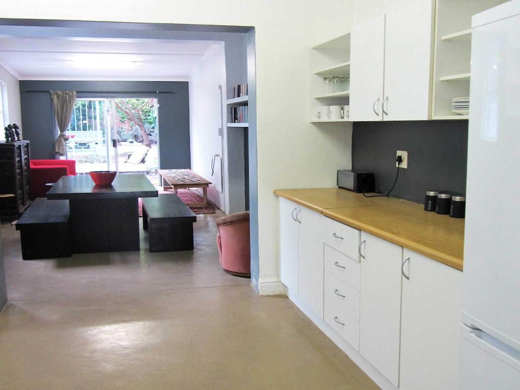 ออบเซอวาทอรี แบ๊คแพคเกอร์ Hostel เคปทาวน์ ภายนอก รูปภาพ